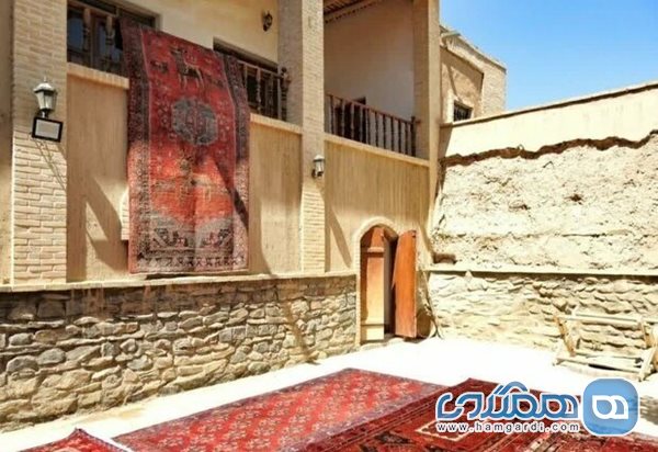 اهدای 21 تخته فرش دستبافت نفیس به خانه تاریخی امیرکبیر