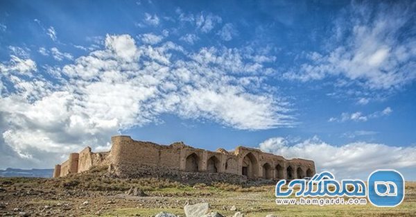 کارونسرای روستای ورده زرندیه آماده واگذاری به سرمایه گذار جدید بخش خصوصی است