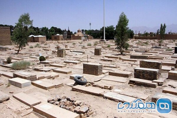 قبرستان متروکه جوی هرهر یزد مدتی است که در حال مرمت است 6