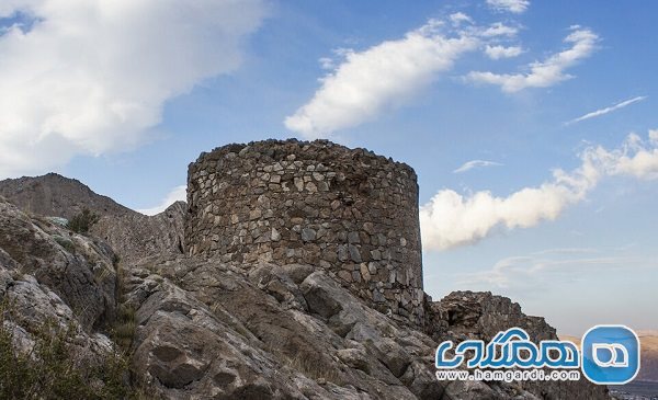 پایان مرمت شیر قلعه در شهمیرزاد 