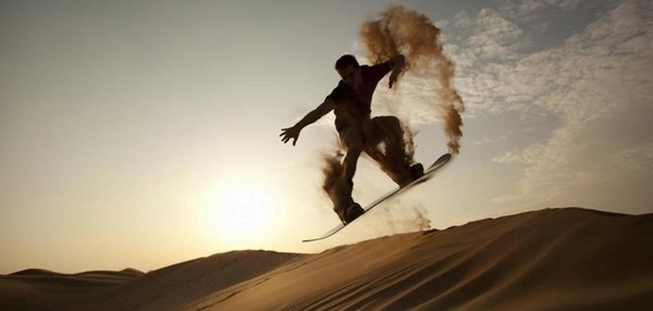 تفریحات هیجان انگیز همراه با بیابان گردی در دبی