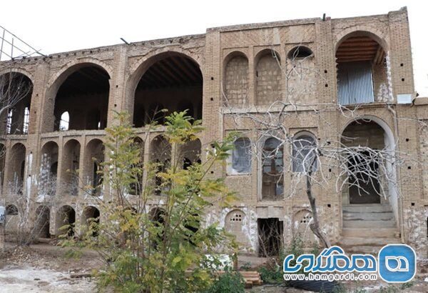 پایان مقاوم سازی و استحکام بخشی بنای تاریخی محسنی اراک 