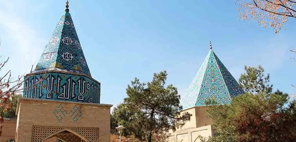 تخت فولاد یکی از جاذبه های دیدنی اصفهان به شمار می رود