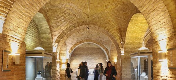 حضور گردشگران نوروزی در قلعه فلک الافلاک لرستان 5