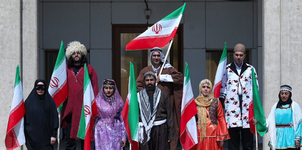 مراسم تکریم پرچم و گرامیداشت روز جمهوری اسلامی برگزار شد
