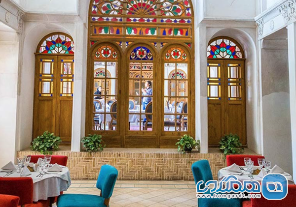 نظرات کاربران (گوگل و شبکه های اجتماعی) درباره رستوران سرای عامری ها