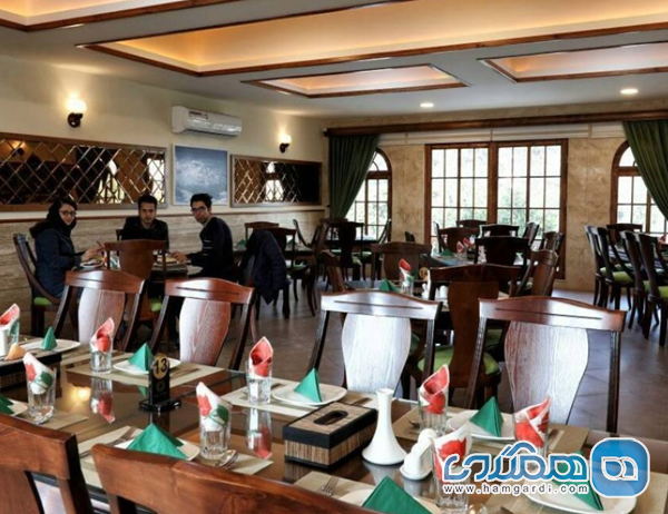رستوران مهر و ماه (Mehr-o-Mah Restaurant) 2