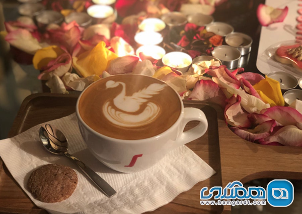 کافه رستوران شمعدونی: مرکز جشن تولد