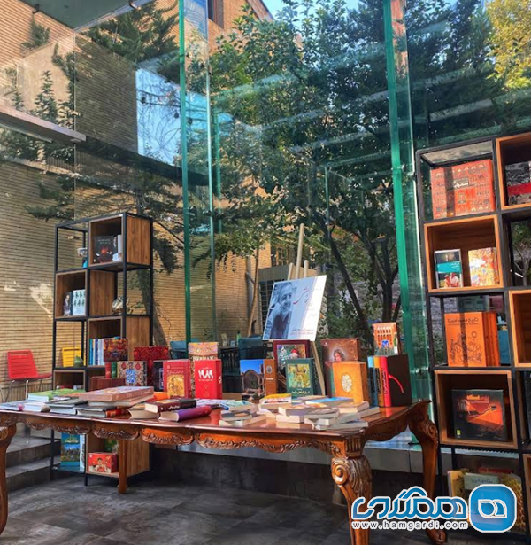 کافه کتاب دیدار: پناهگاه دوستداران فرهنگ