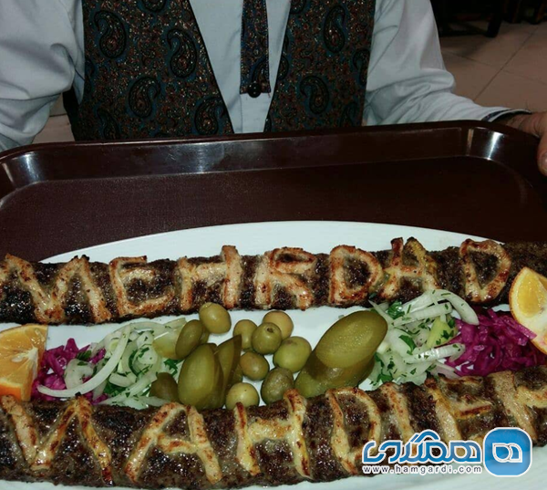 بخش چلوکباب ها و غذاهای اصلی