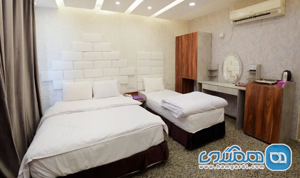 بررسی و مقایسه تورهای هوایی قشم از اهواز