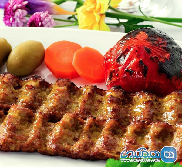 بررسی عمق و کیفیت منوی غذاهای سنتی (سنگ بنای بنفشه)