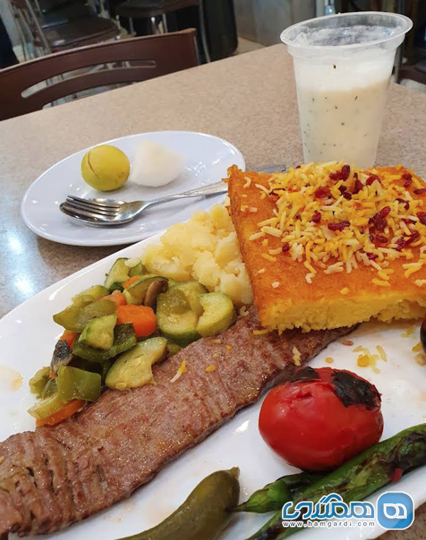 رستوران شرف الاسلامی: اصالت هشتاد ساله در مجاورت مسجد امام