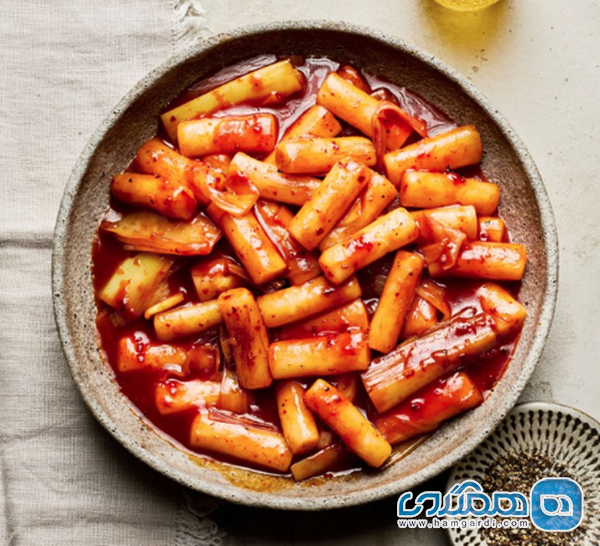 دوکبوکی (Tteokbokki) و رابوگی (Rabokki)