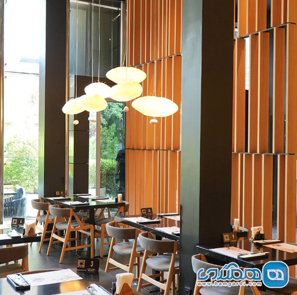 چاپ چاپ لانژ (Chap Chap Lounge)