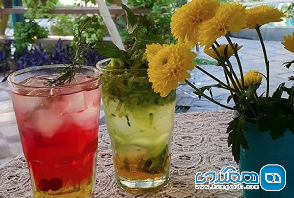 نوشیدنی های محلی: چای گیاهی و اصالت طعم در کافه های یزد