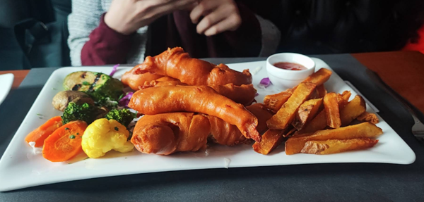 ردپای دیجیتال بلامونیکا: تحلیل اینتراکشن در اینستاگرام و پلتفرم های سفارش آنلاین