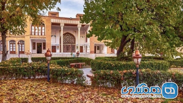 مقدمه: جستجوی پاییزی گردشگری