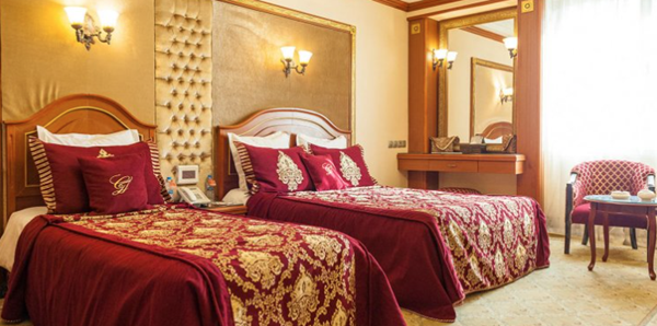 ارتقای خدمات و پرسنل