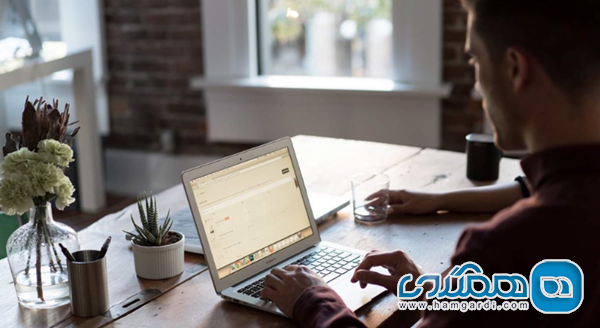 زیرساخت حیاتی: (Wi-Fi، برق، ارگونومی میز)