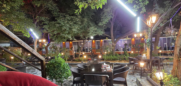 باغ رستوران طومار