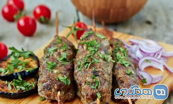 کباب گشنیز و کوفته مرغ: قلب تپنده کوفته های محلی