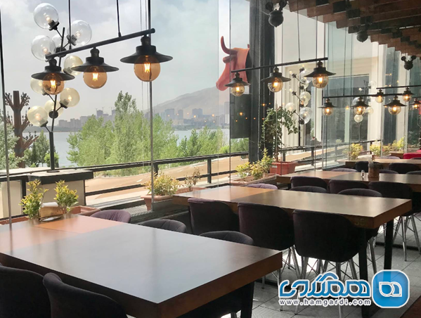 طعم اصالت ایرانی با ویوی استثنایی: رستوران ته دیگ (Tah Dig)