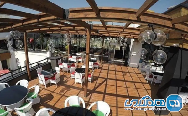 ویژگی های بالکن و منظره پانوراما