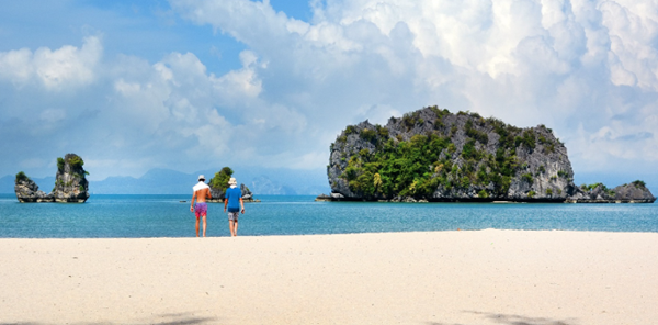 ساحل تانجونگ رو (Tanjung Rhu)