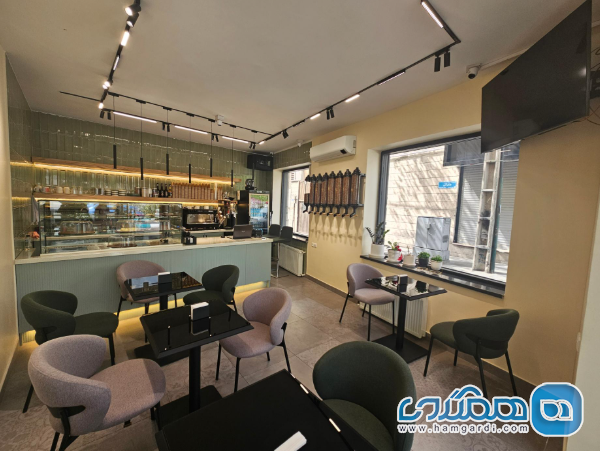 کافه میم؛ آرامش و کار در کوچه اراک