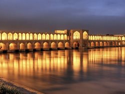 معرفی دیدنی های اصفهان | سفر به اصفهان نگین فیروزه ای جهان