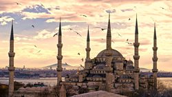 سفر به استانبول و لذت بودن در سرزمینی آسیایی