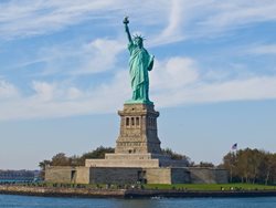 مجسمه آزادی نیویورک و حقایق جالب درباره ی آن که نمی دانستید!
