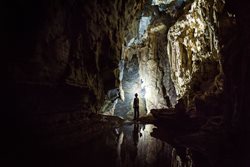 عکس منتخب نشنال جئوگرافیک | اکتشاف زیرزمینی در بزرگترین غار دنیا