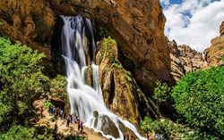 آبشارآب سفید الیگودرز | عروس زیبای آبشارهای ایران