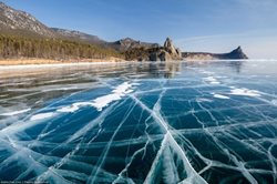 دریاچه بایکال | خطوط زیبایی یخ زده بر روی دریاچه