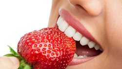 سفید کردن دندان و رهایی از لبخندی مریض | علت زرد شدن دندان ها