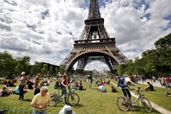 جاذبه های گردشگری پاریس | پایتخت دوست داشتنی فرانسه