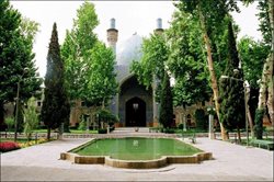 مدرسه چهارباغ اصفهان | بنایی متاثر از معماری عصر صفویه