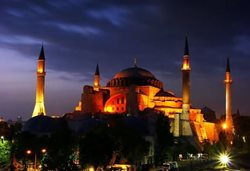 کلیسا ایاصوفیه | کلیسایی با معماری منحصر به فرد در دنیا