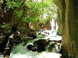 آبشار آتشگاه لردگان | طولانی ترین آبشار  مینیاتوری ایران