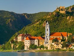 معرفی زیباترین شهرهای اتریش | گشت و گذار در کوهستان های اتریش