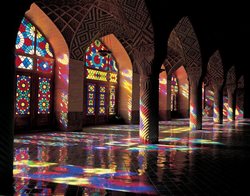 مسجدهای ایرانی | نقش نور و تجلی بازتاب آن در معماری مسجد