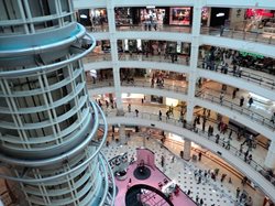 هیجان خرید در کوالالامپور | همسفرمالزی + ویدیو