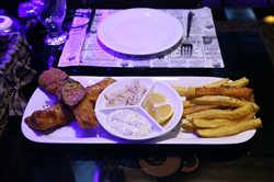 رستوران فیش اند چیپس عمو جـک، غذای بریتانیایی در تهران