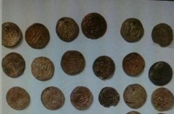 کشف سکه هایی تاریخی در فرودگاه کرمانشاه!