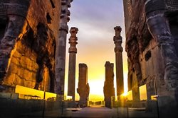 بنای تخت جمشید | عظیم ترین بنای سنگی ایران