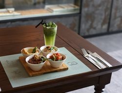 رستوران لبنانی یاسمینا | طعم غذاهای بیروتی