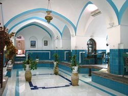 تاریخچه حمام خان، رستورانی در دل بافت قدیمی یزد