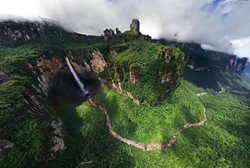 دیدنی های بلندترین آبشار جهان | تماشای سرزمینی شگفت انگیز